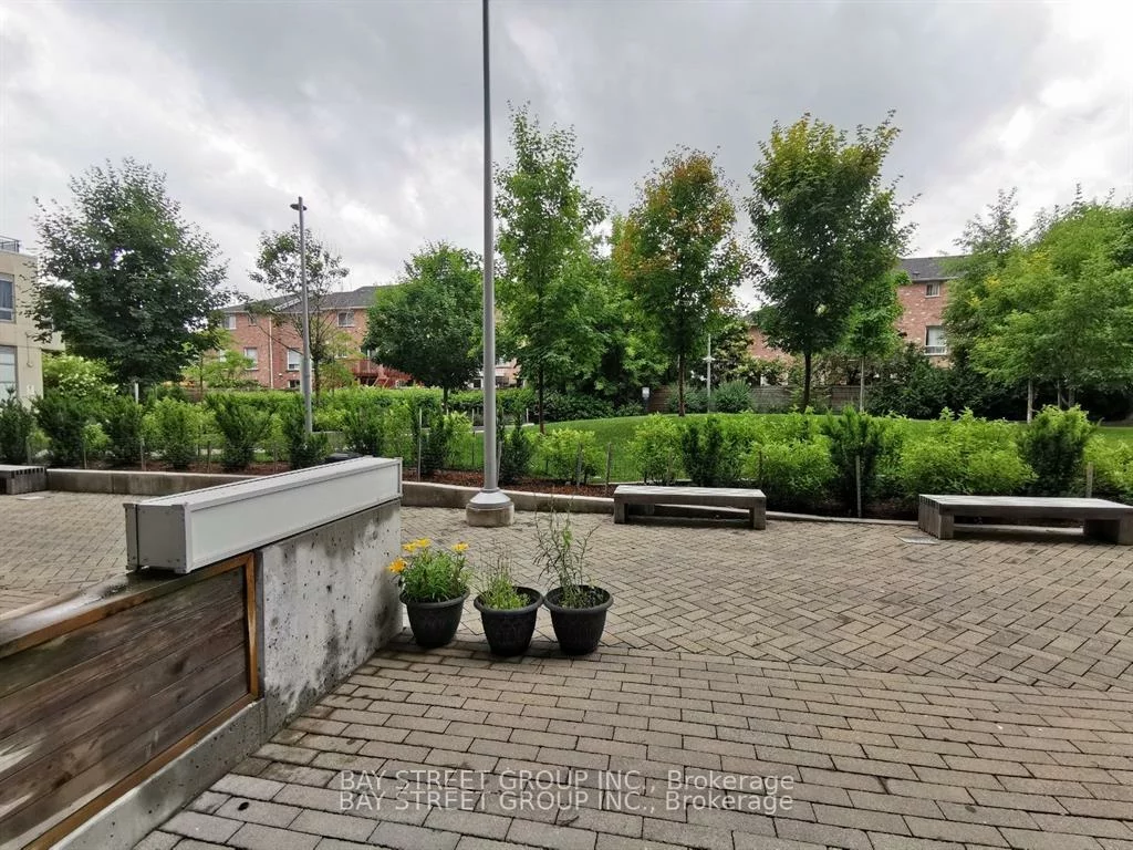 9191, yonge, Langstaff, Richmond Hill