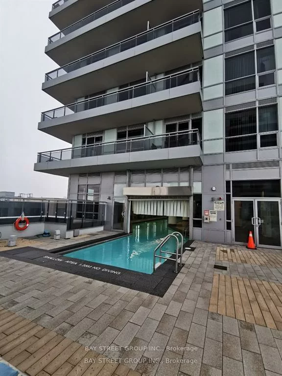 9191, yonge, Langstaff, Richmond Hill