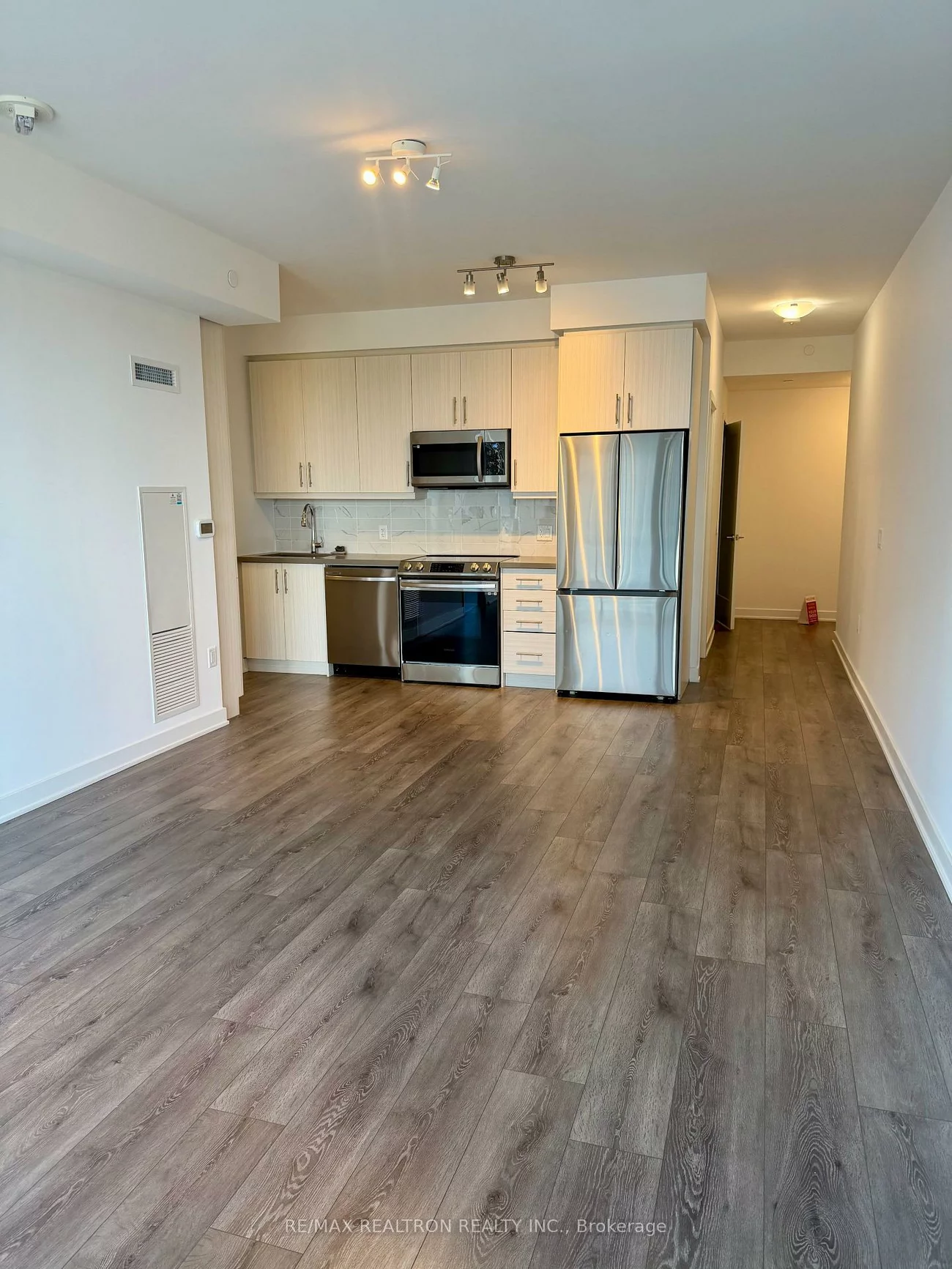 105, Oneida, Langstaff, Richmond Hill