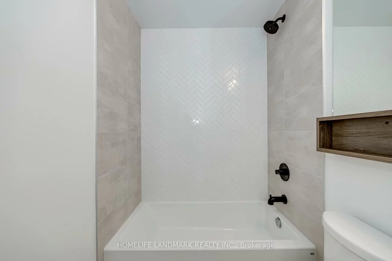 8888, Yonge, South Richvale, Richmond Hill