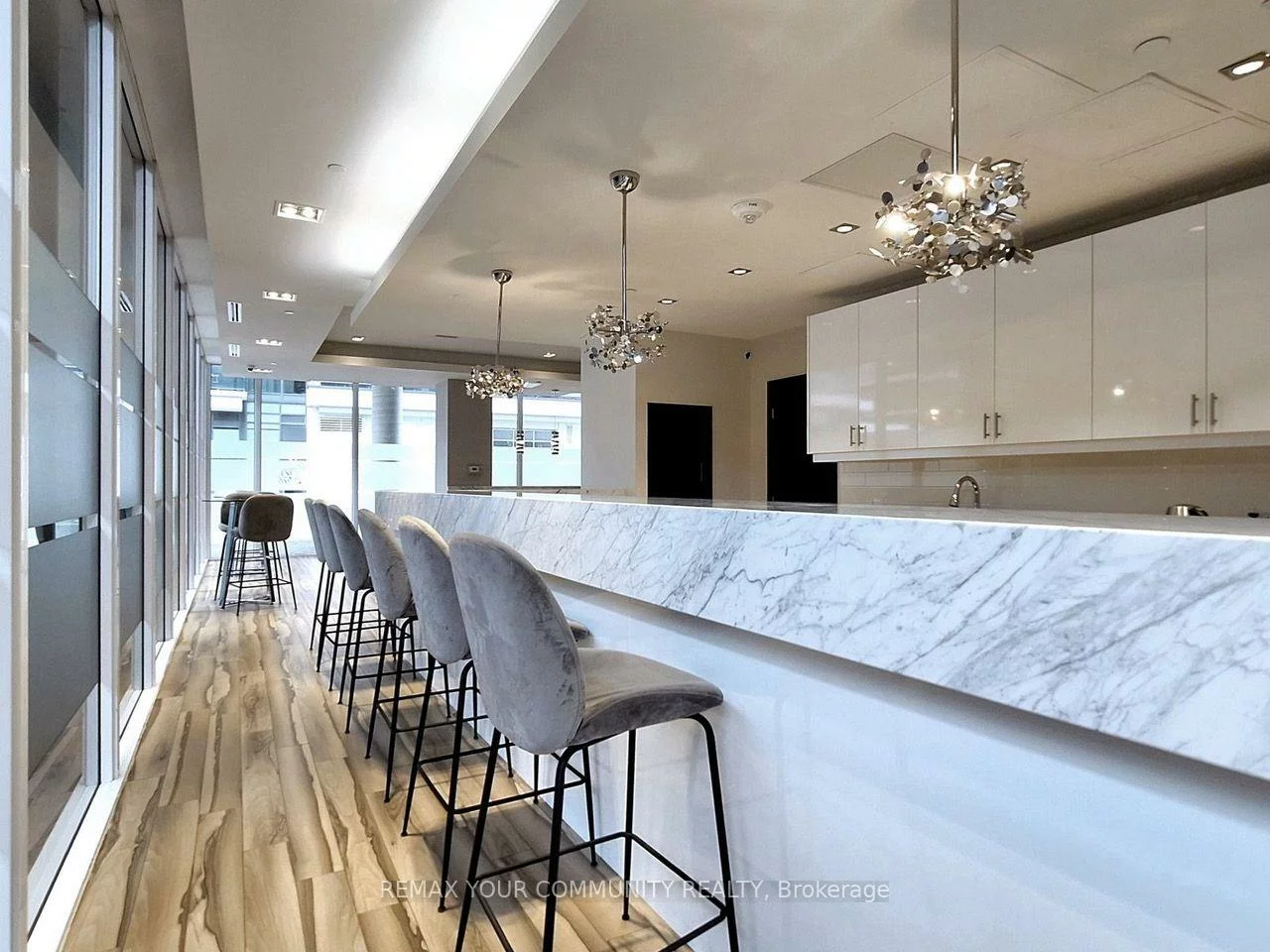9600, Yonge, North Richvale, Richmond Hill