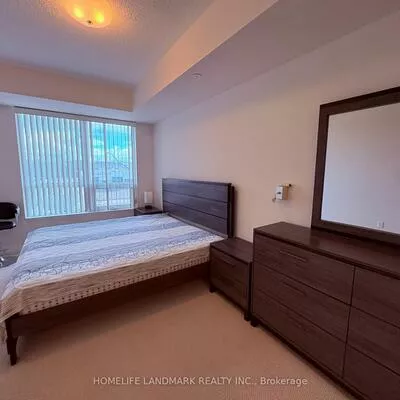11211, Yonge, Devonsleigh, Richmond Hill