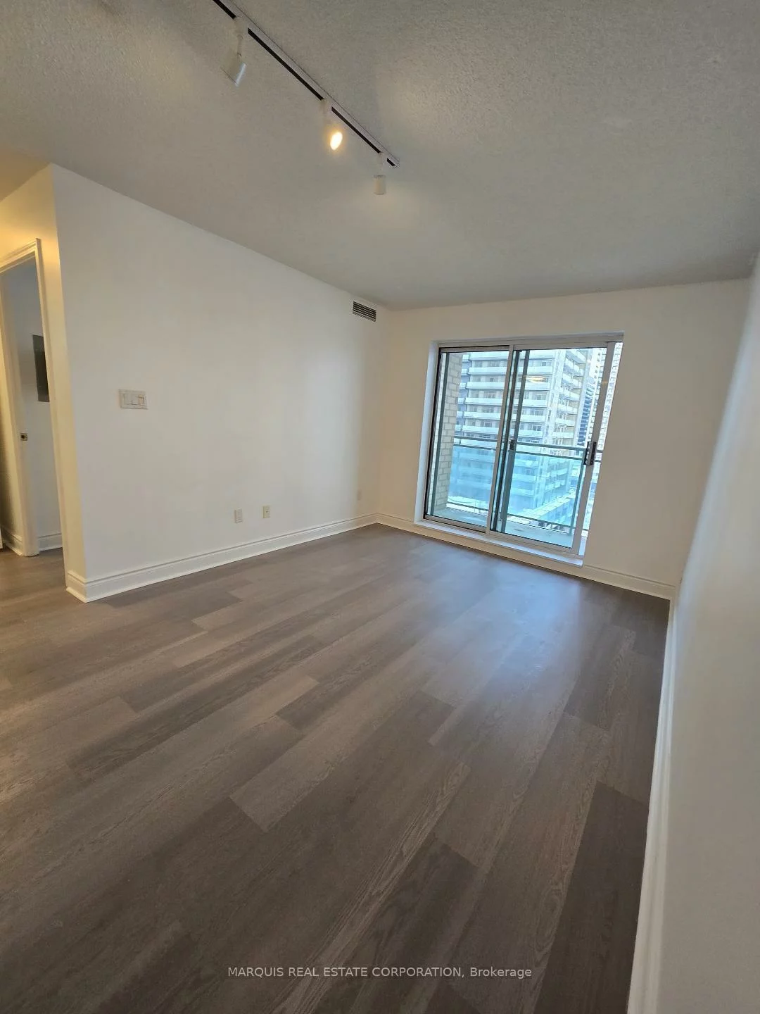 39, Oneida, Langstaff, Richmond Hill