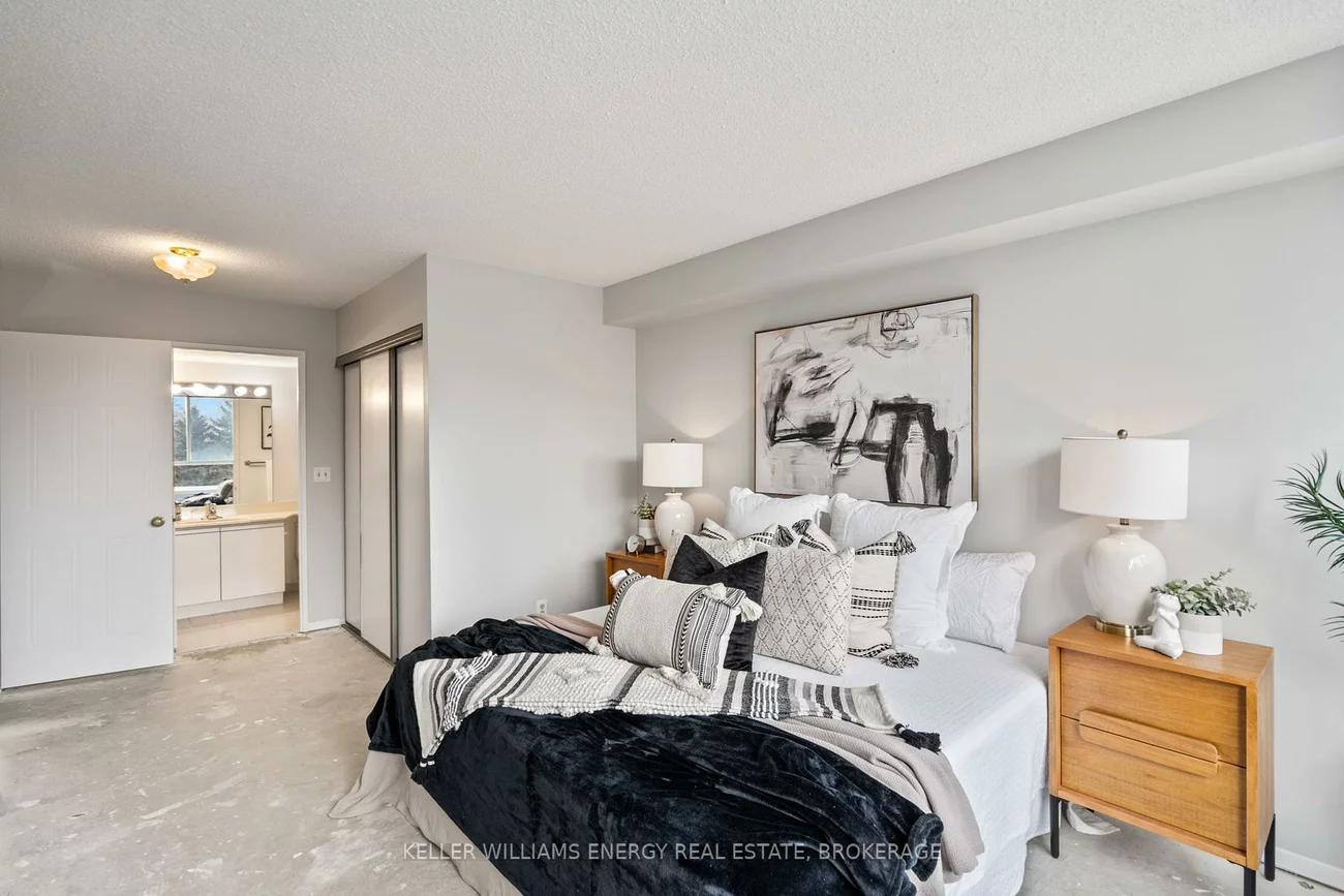 100, Observatory, Observatory, Richmond Hill