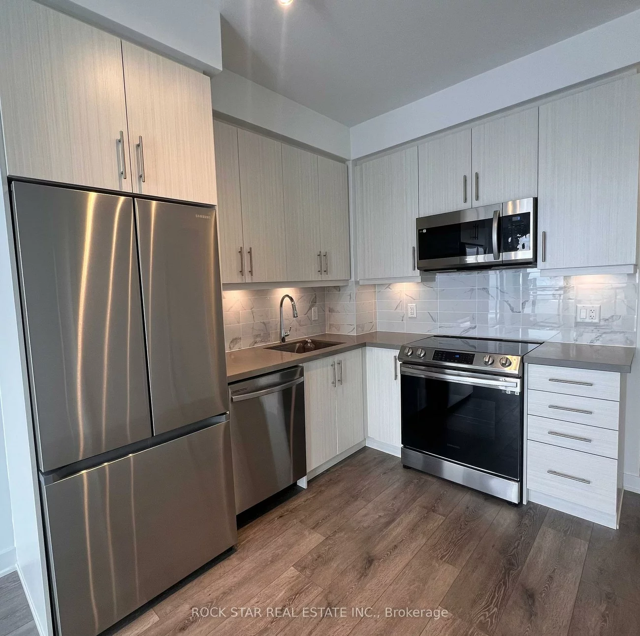105, Oneida, Langstaff, Richmond Hill