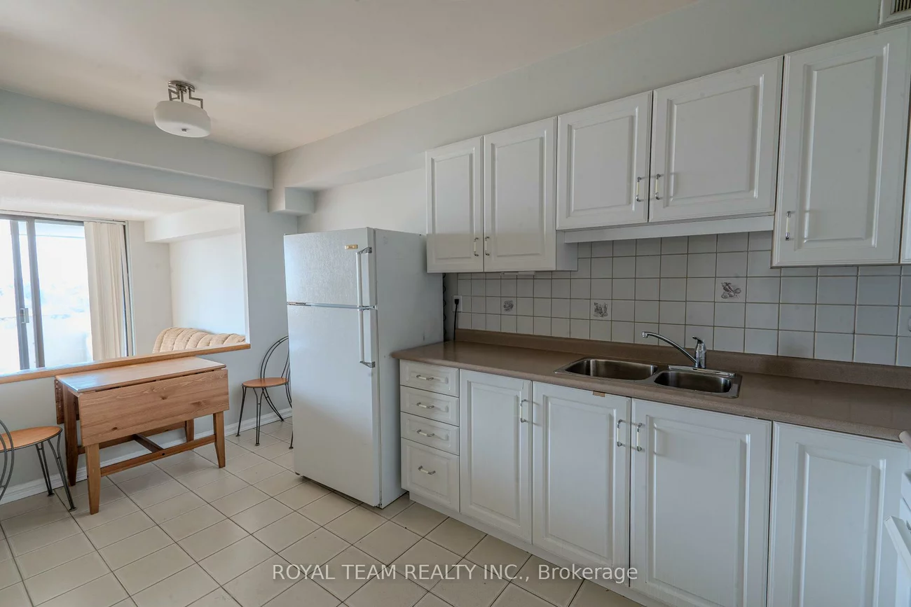 50, Baif, North Richvale, Richmond Hill