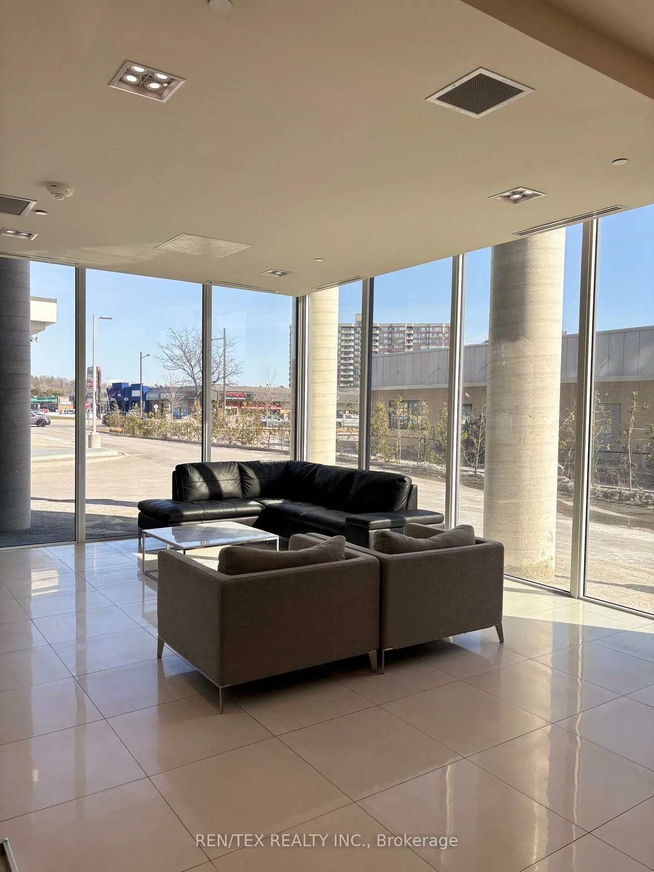 9618, Yonge, North Richvale, Richmond Hill