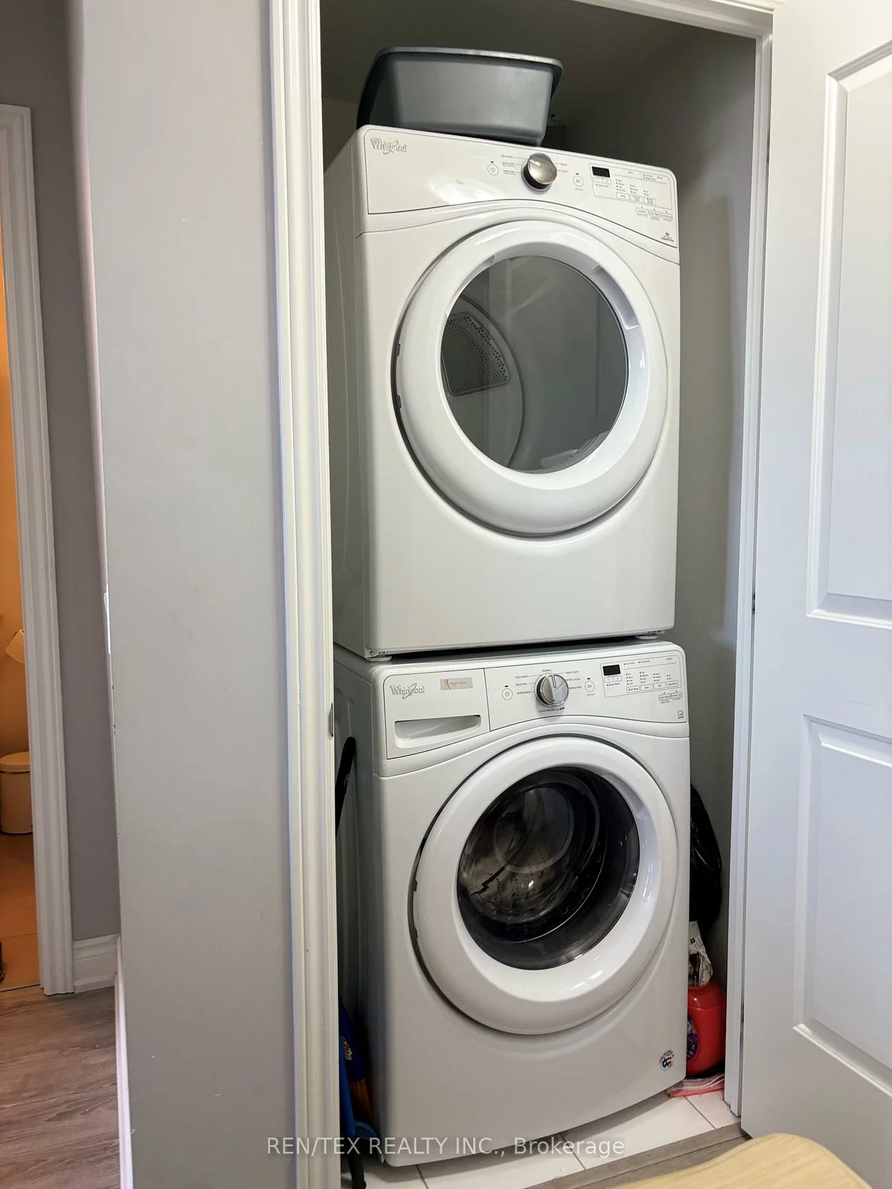 9618, Yonge, North Richvale, Richmond Hill