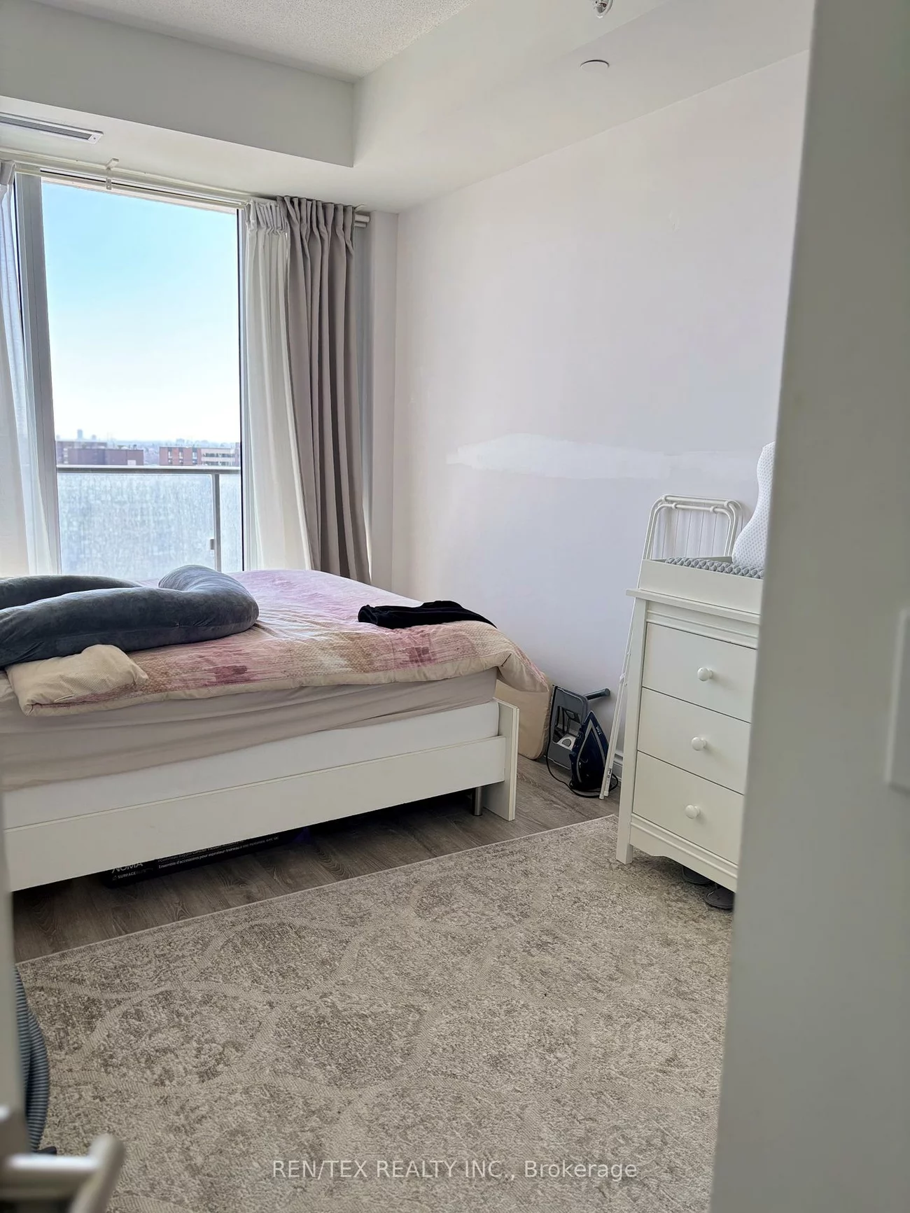 9618, Yonge, North Richvale, Richmond Hill