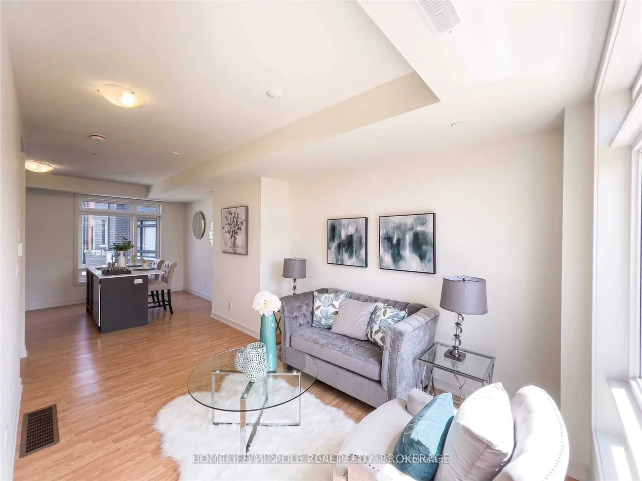 370, Red Maple, Langstaff, Richmond Hill