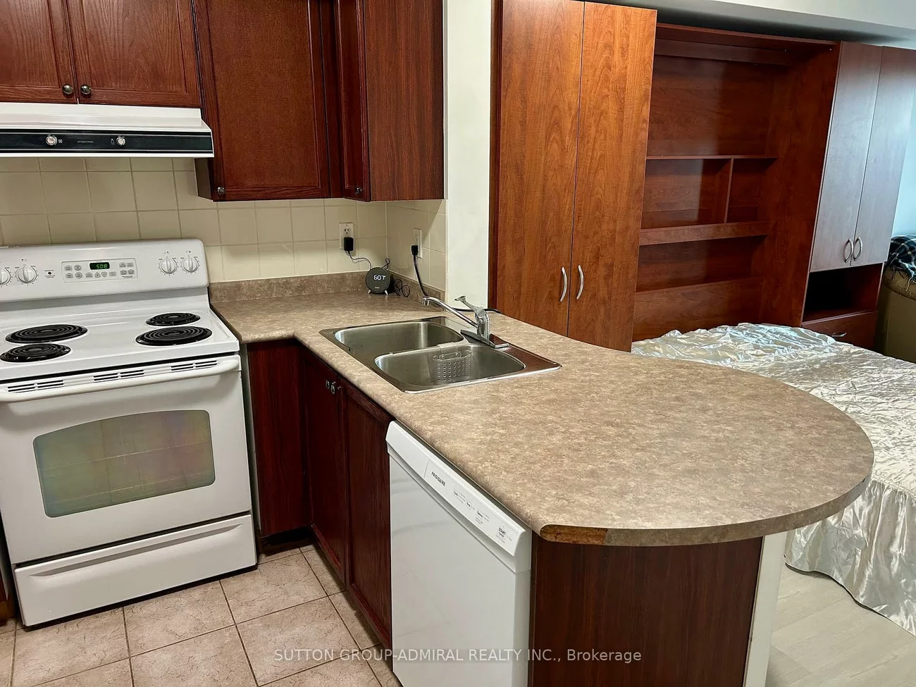 11, Oneida, Langstaff, Richmond Hill