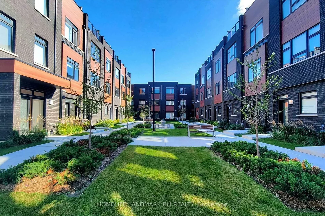370, Red Maple, Langstaff, Richmond Hill