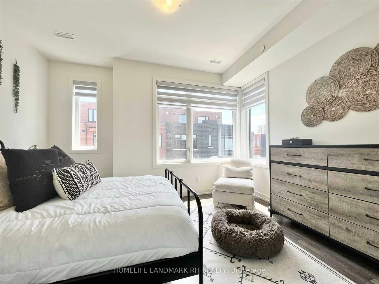 370, Red Maple, Langstaff, Richmond Hill
