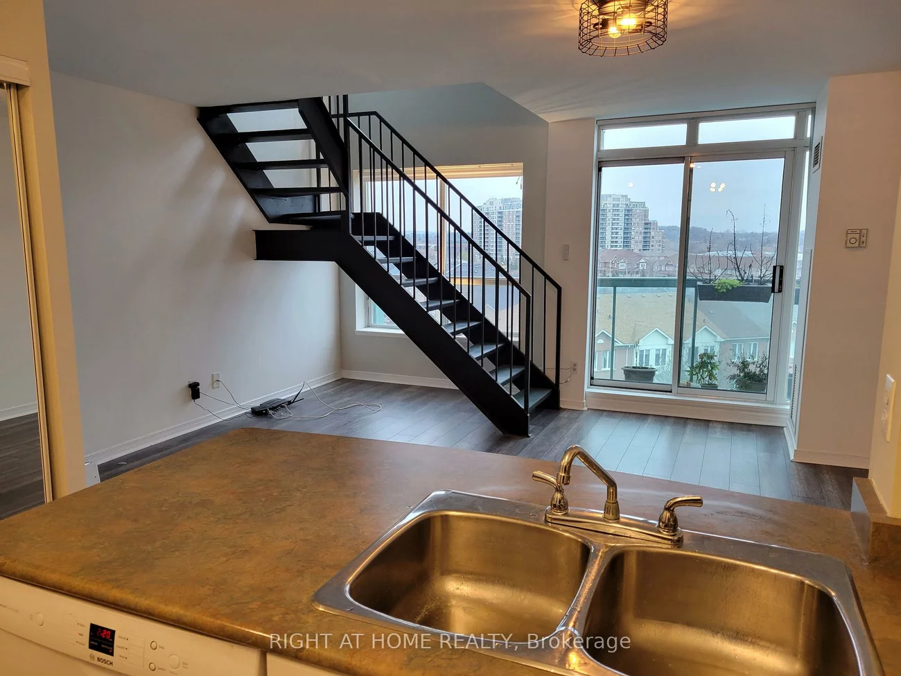 3, Ellesmere, Langstaff, Richmond Hill
