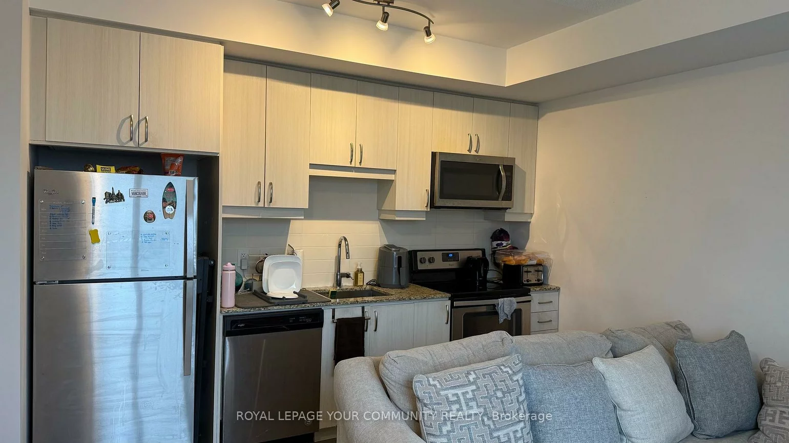 9191, Yonge, Langstaff, Richmond Hill