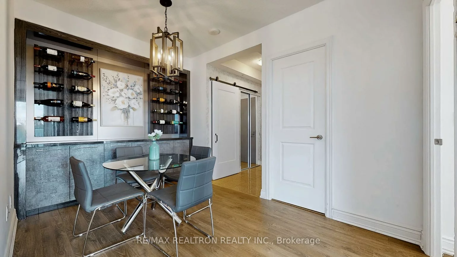 9088, Yonge, South Richvale, Richmond Hill
