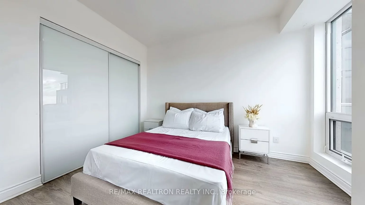 9088, Yonge, South Richvale, Richmond Hill