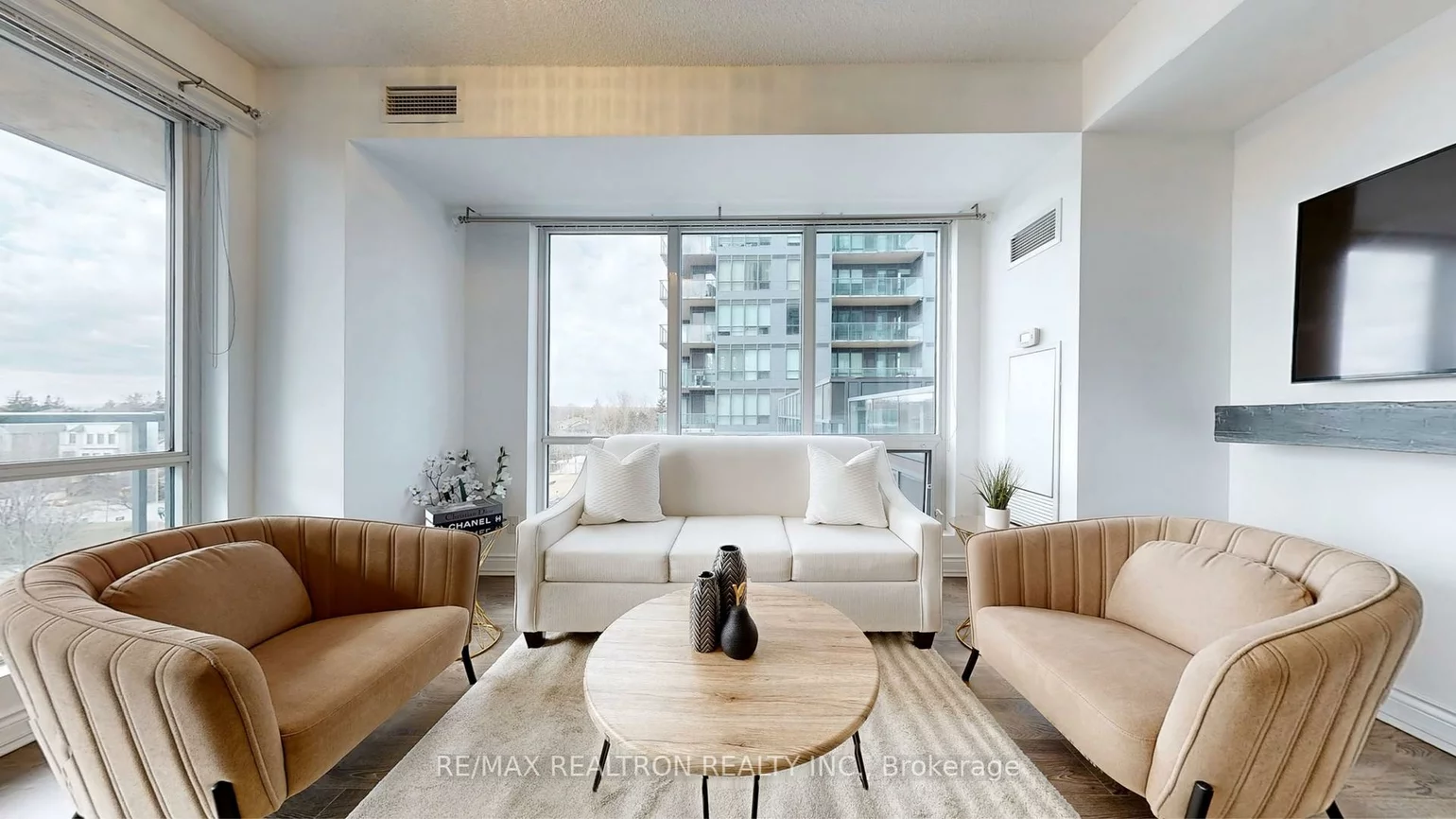 9088, Yonge, South Richvale, Richmond Hill