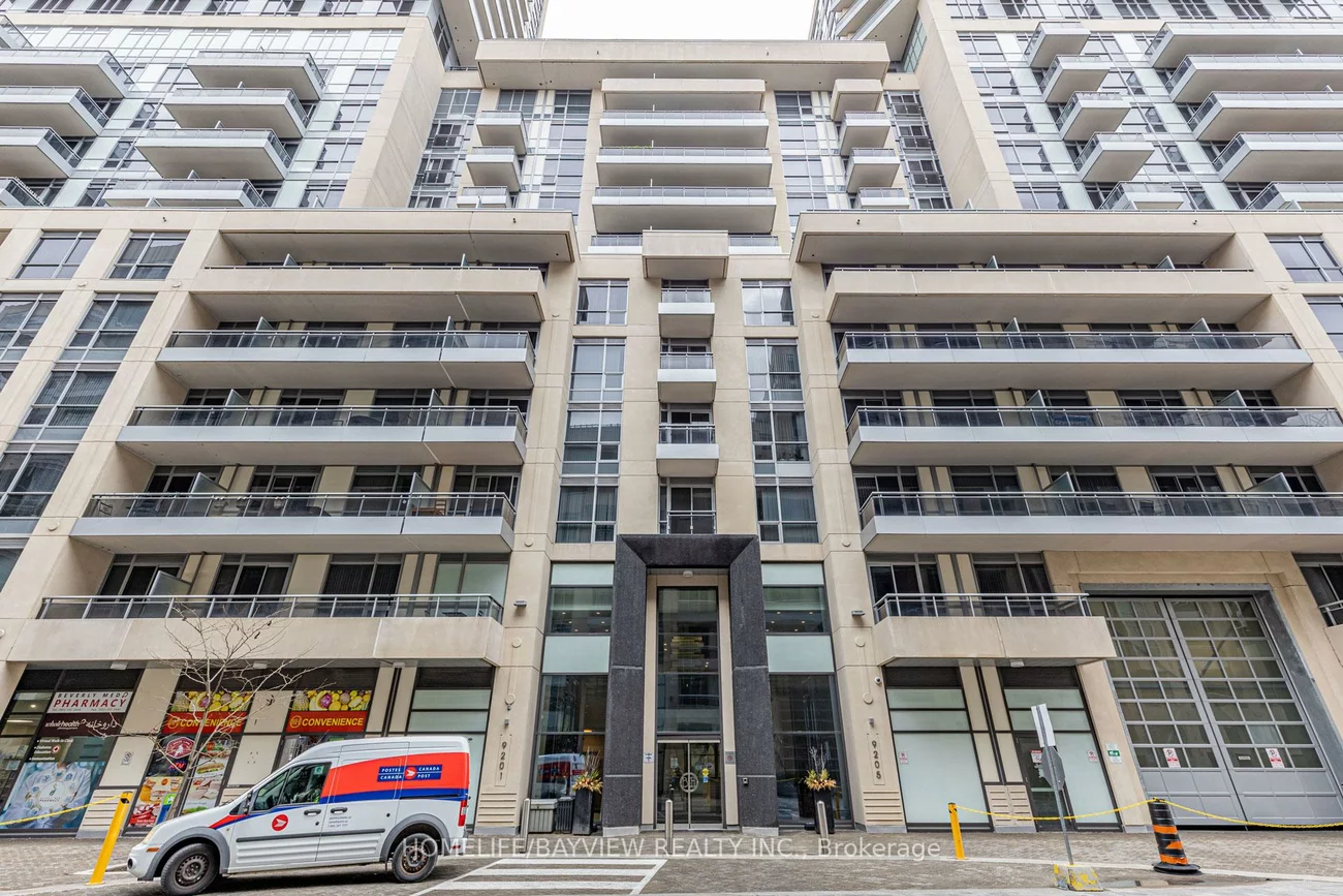 9205, Yonge, Langstaff, Richmond Hill