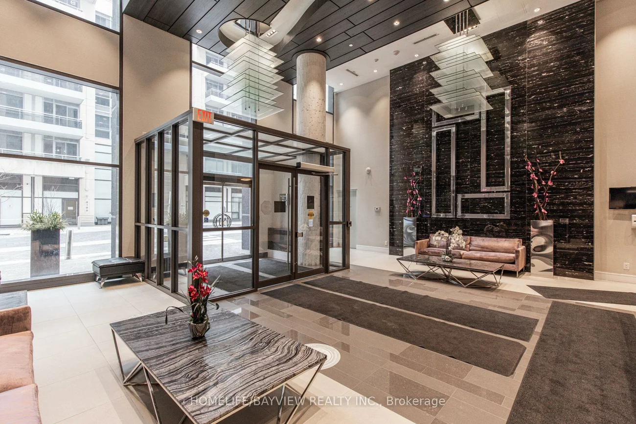 9205, Yonge, Langstaff, Richmond Hill