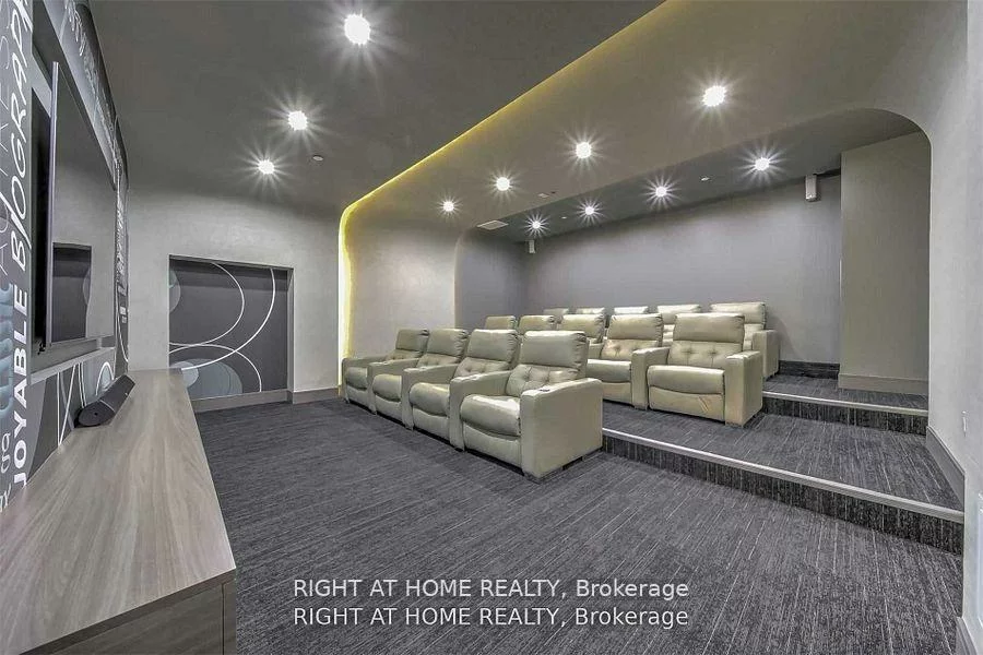 9199, Yonge, Langstaff, Richmond Hill