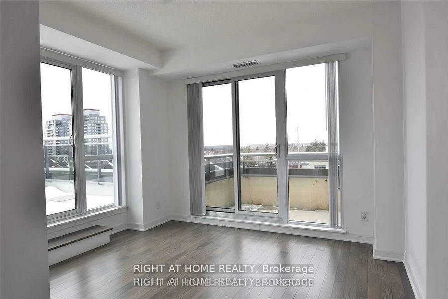 9199, Yonge, Langstaff, Richmond Hill