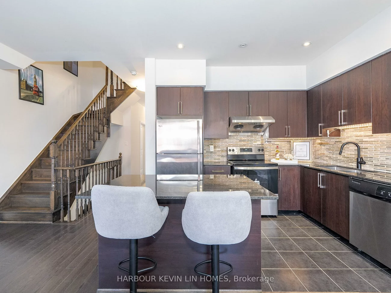 382, Highway 7, Doncrest, Richmond Hill