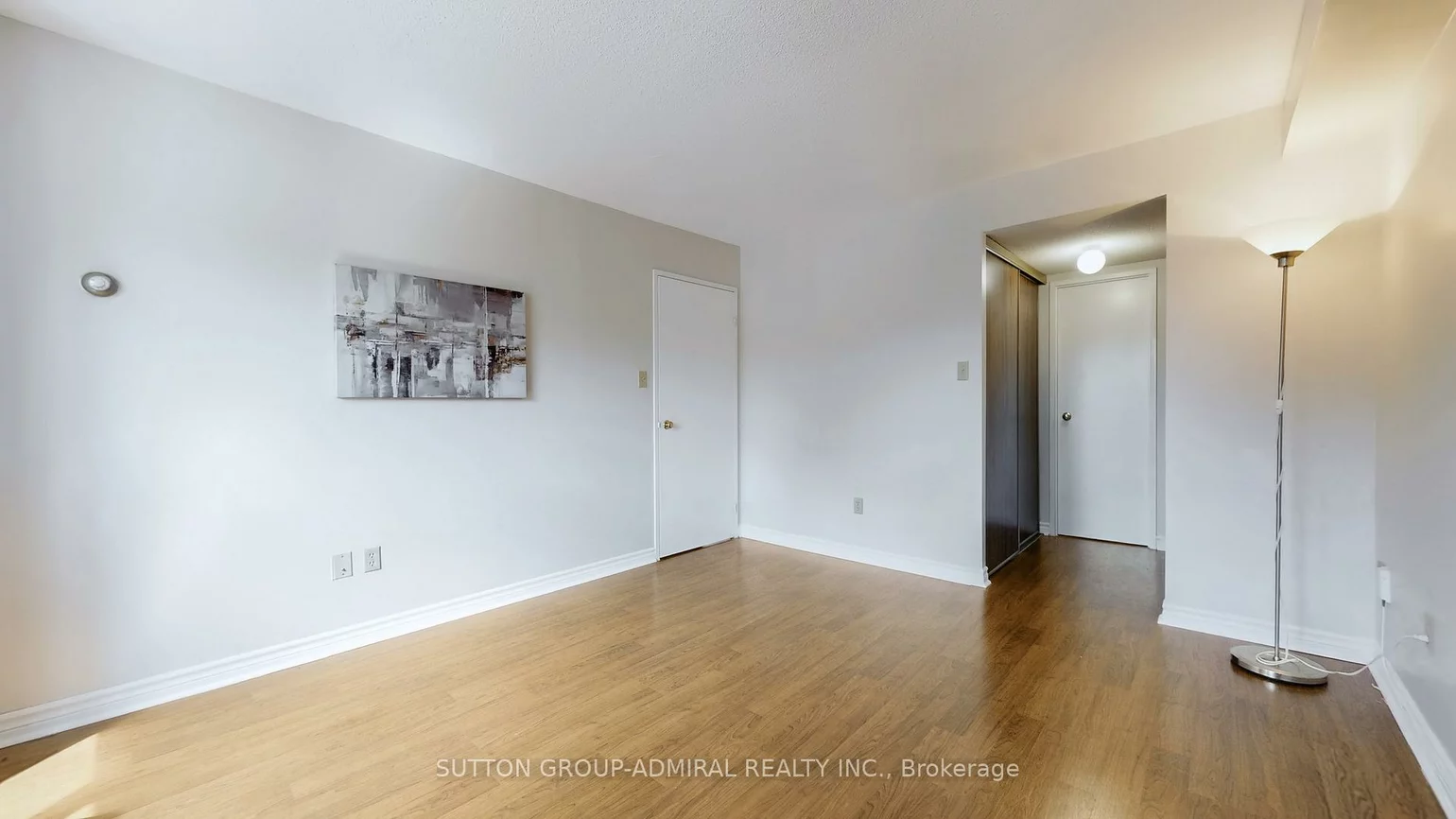 20, Baif, North Richvale, Richmond Hill