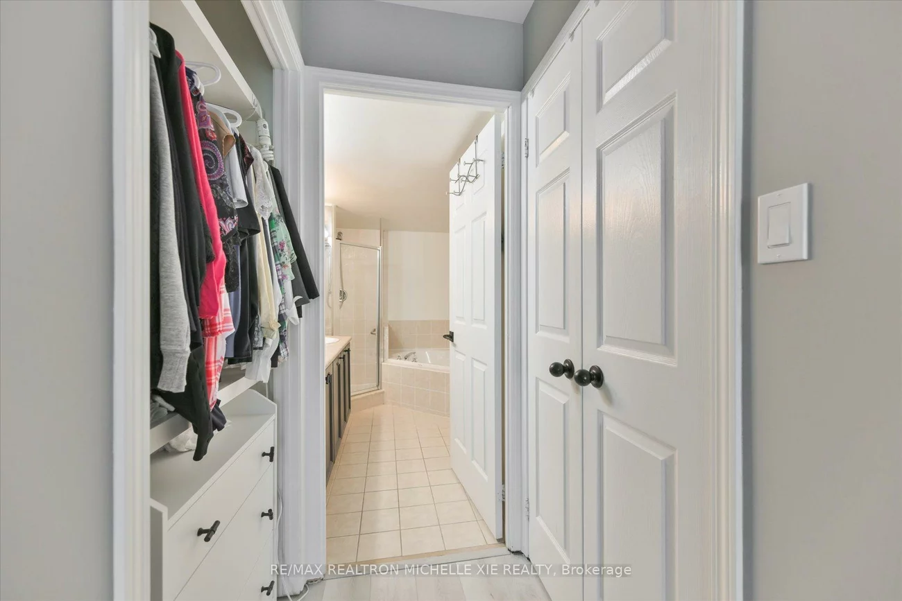 51, Baffin, Langstaff, Richmond Hill