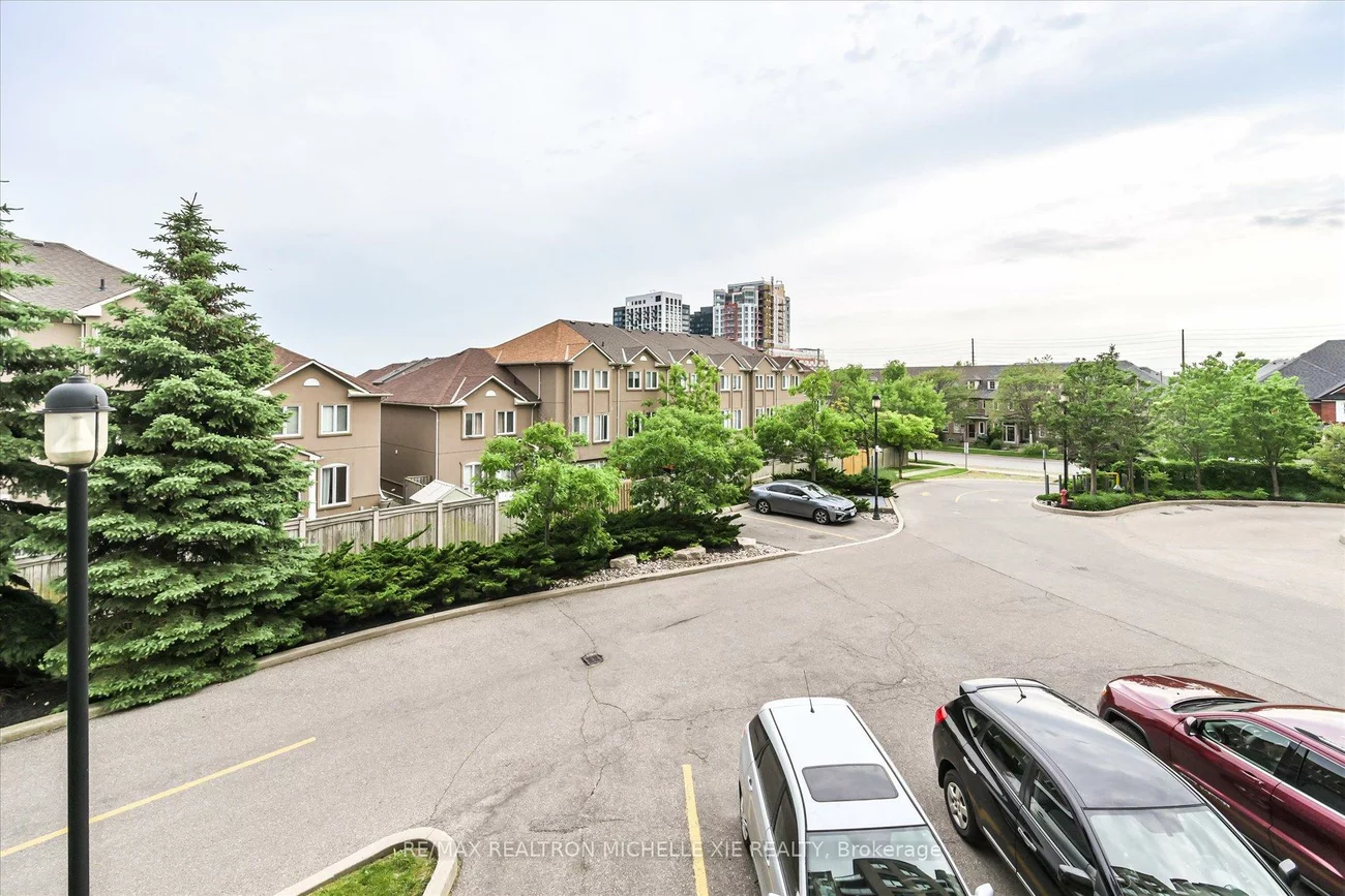 51, Baffin, Langstaff, Richmond Hill