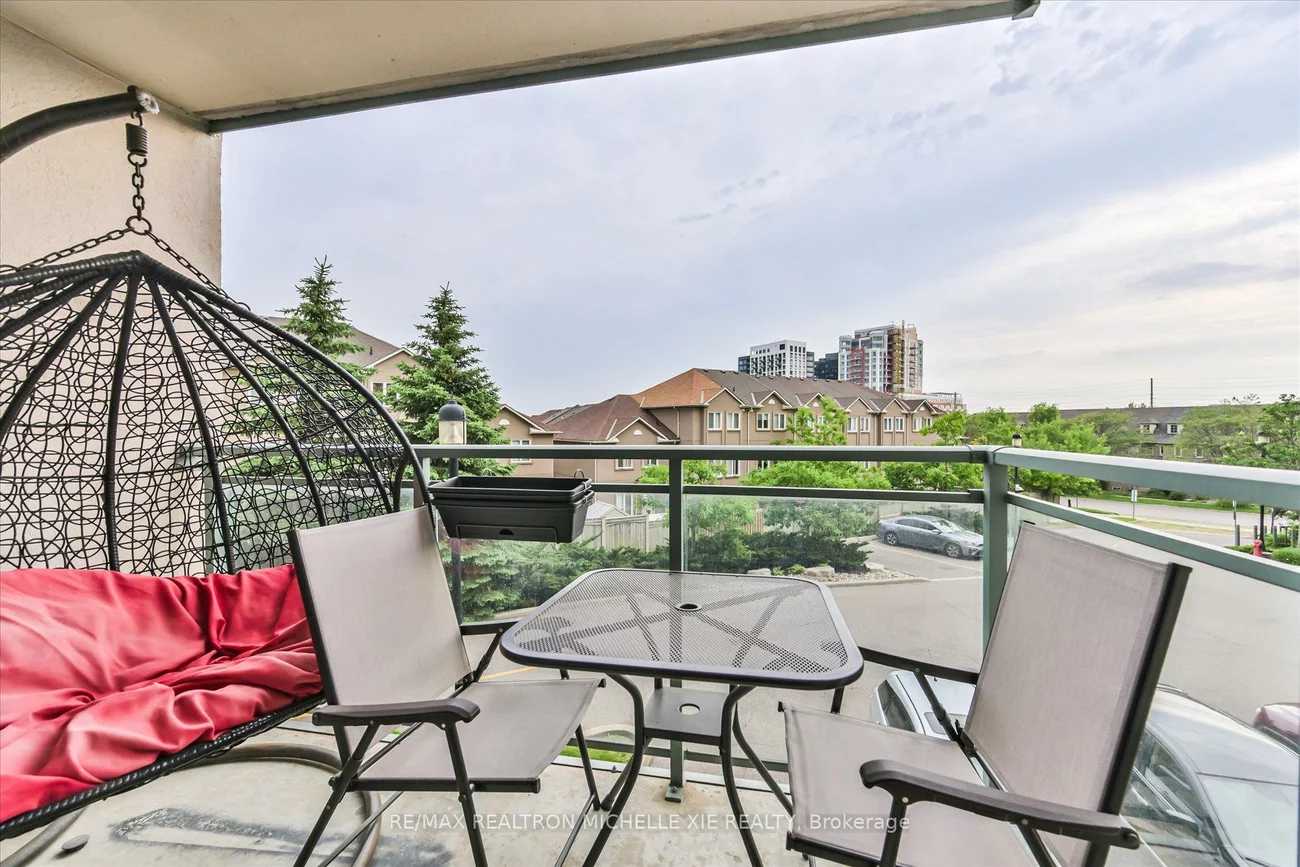 51, Baffin, Langstaff, Richmond Hill