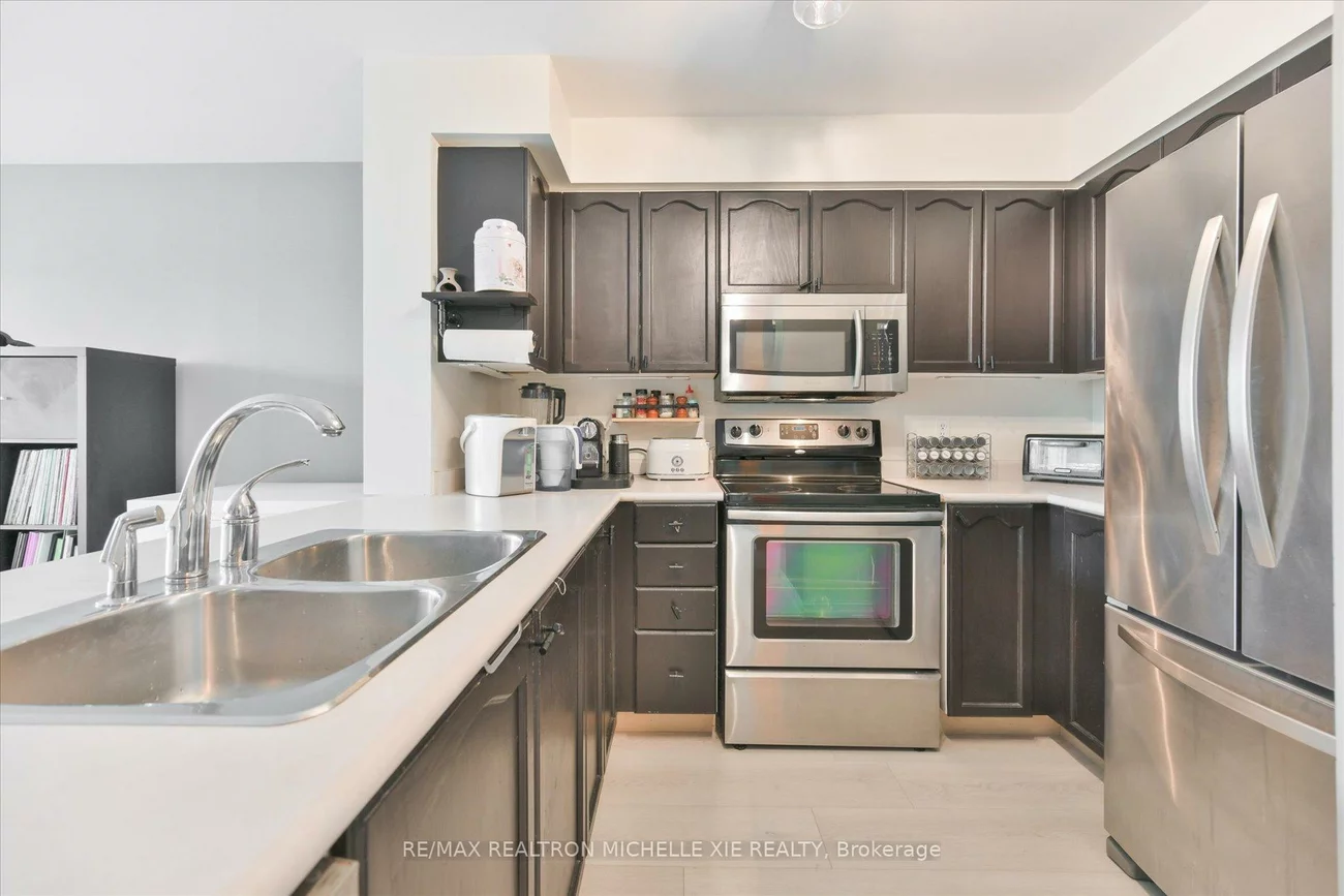 51, Baffin, Langstaff, Richmond Hill