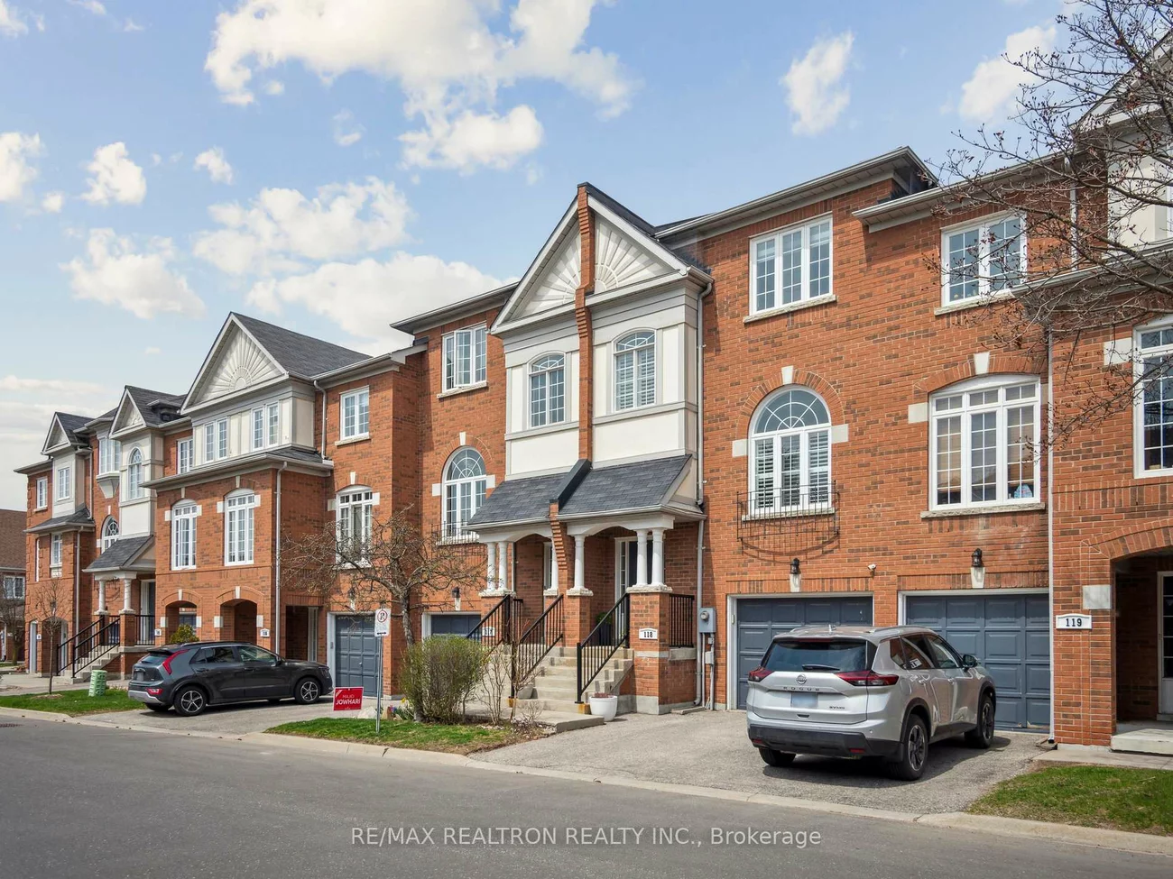 190, Harding, North Richvale, Richmond Hill
