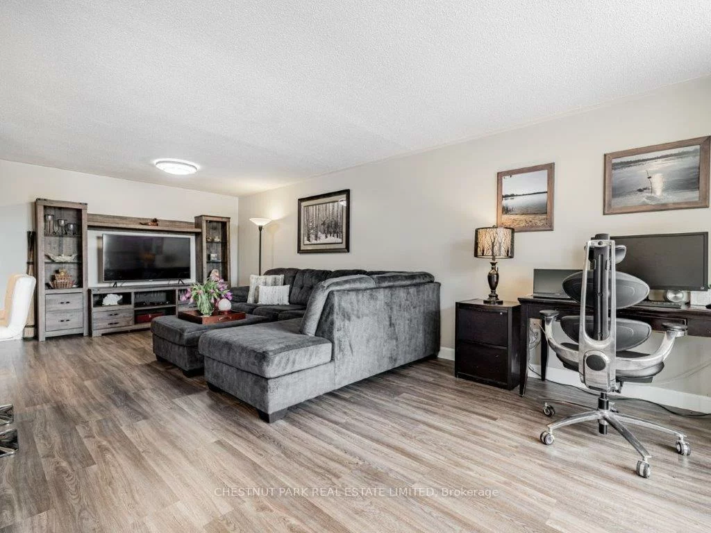 30, Harding, North Richvale, Richmond Hill