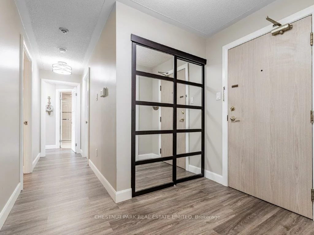 30, Harding, North Richvale, Richmond Hill