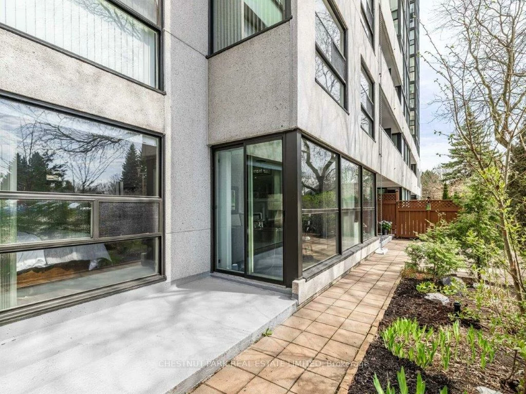 30, Harding, North Richvale, Richmond Hill
