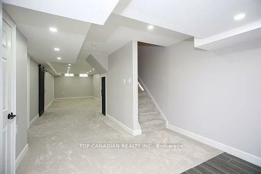 255, Shaftsbury, Westbrook, Richmond Hill