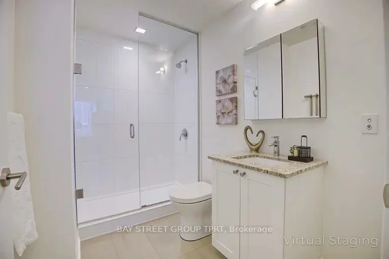 9608, Yonge, North Richvale, Richmond Hill