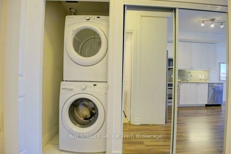 9608, Yonge, North Richvale, Richmond Hill