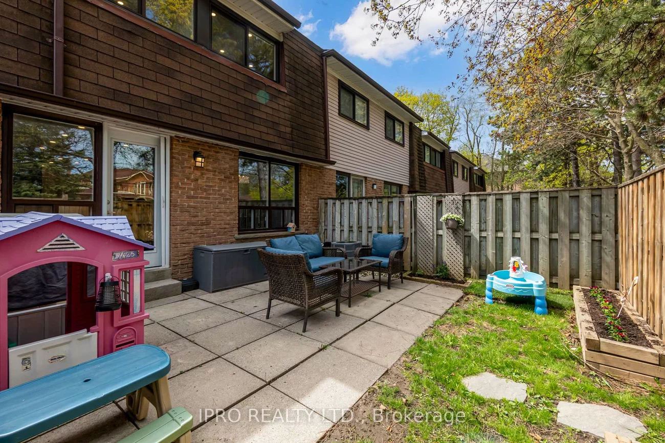 260, Avenue, North Richvale, Richmond Hill