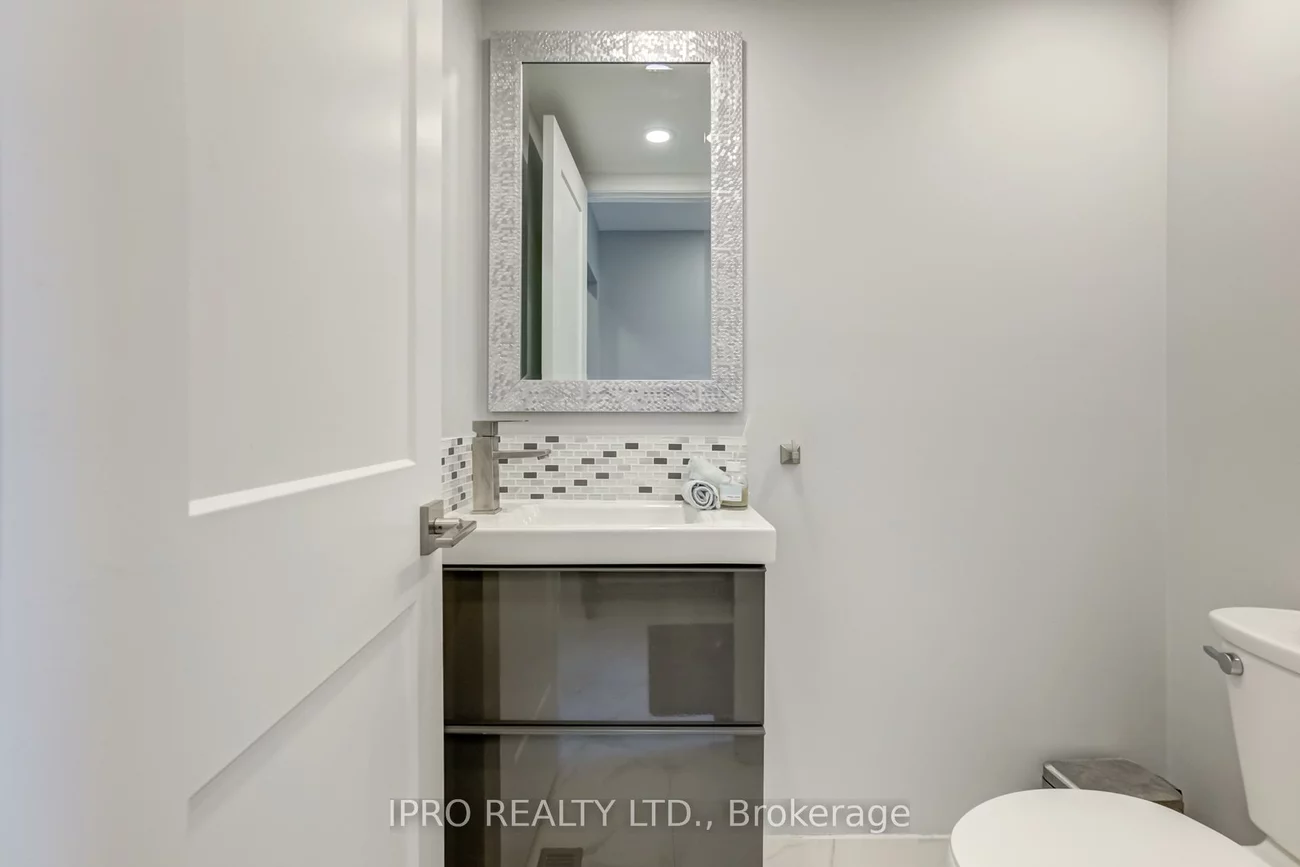 260, Avenue, North Richvale, Richmond Hill