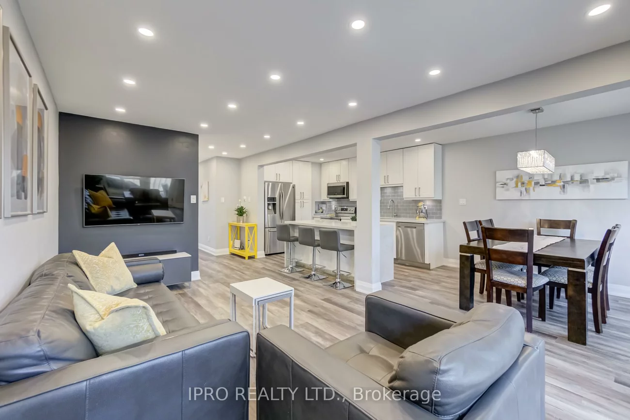260, Avenue, North Richvale, Richmond Hill