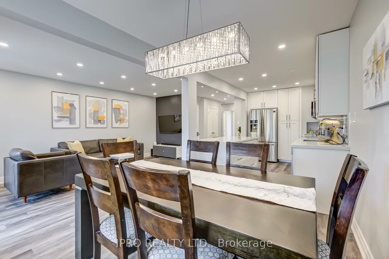 260, Avenue, North Richvale, Richmond Hill