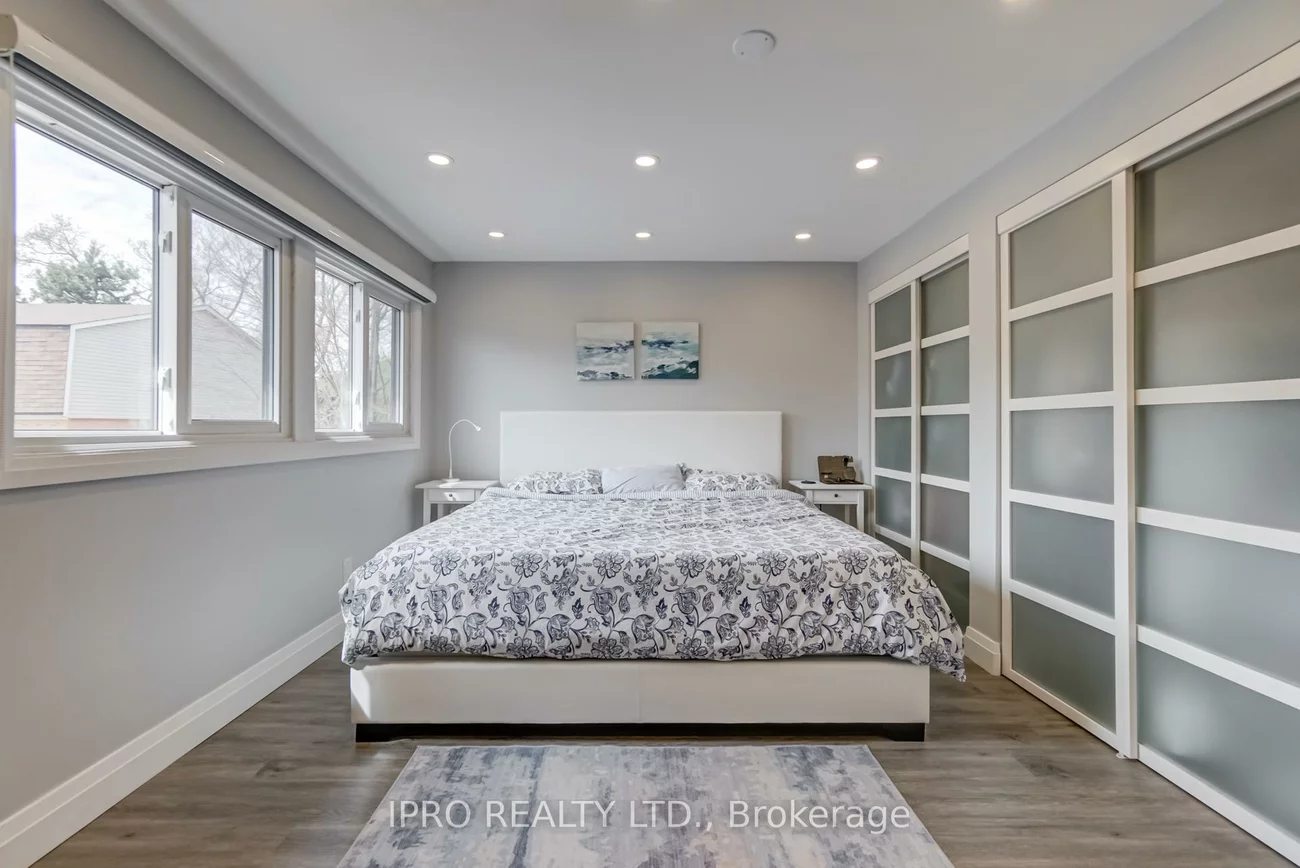 260, Avenue, North Richvale, Richmond Hill