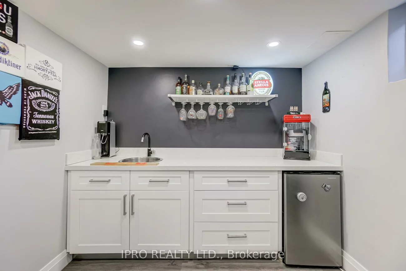 260, Avenue, North Richvale, Richmond Hill