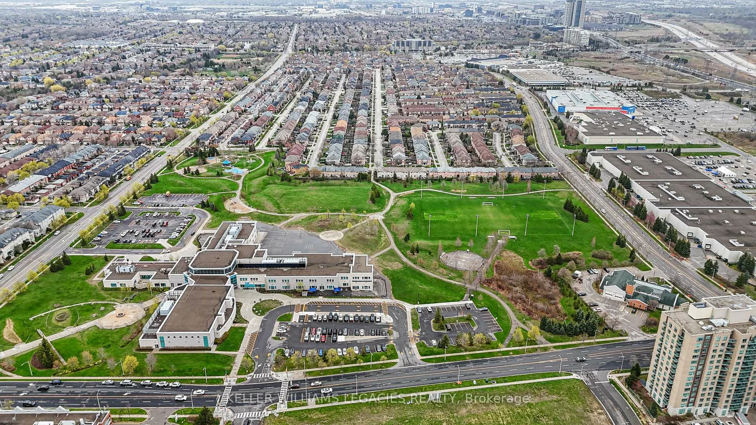 105, Oneida, Langstaff, Richmond Hill
