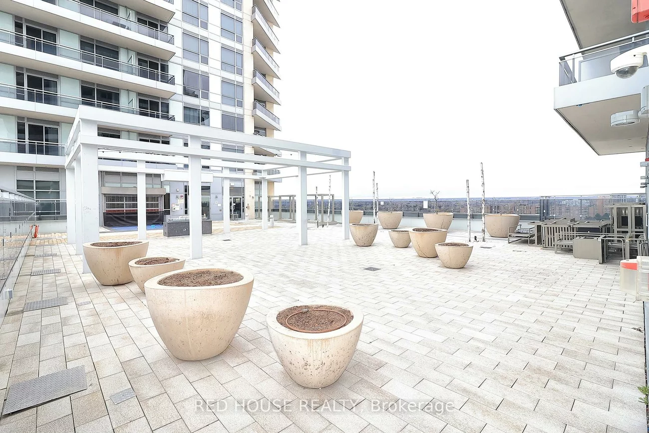 9201, Yonge, Langstaff, Richmond Hill