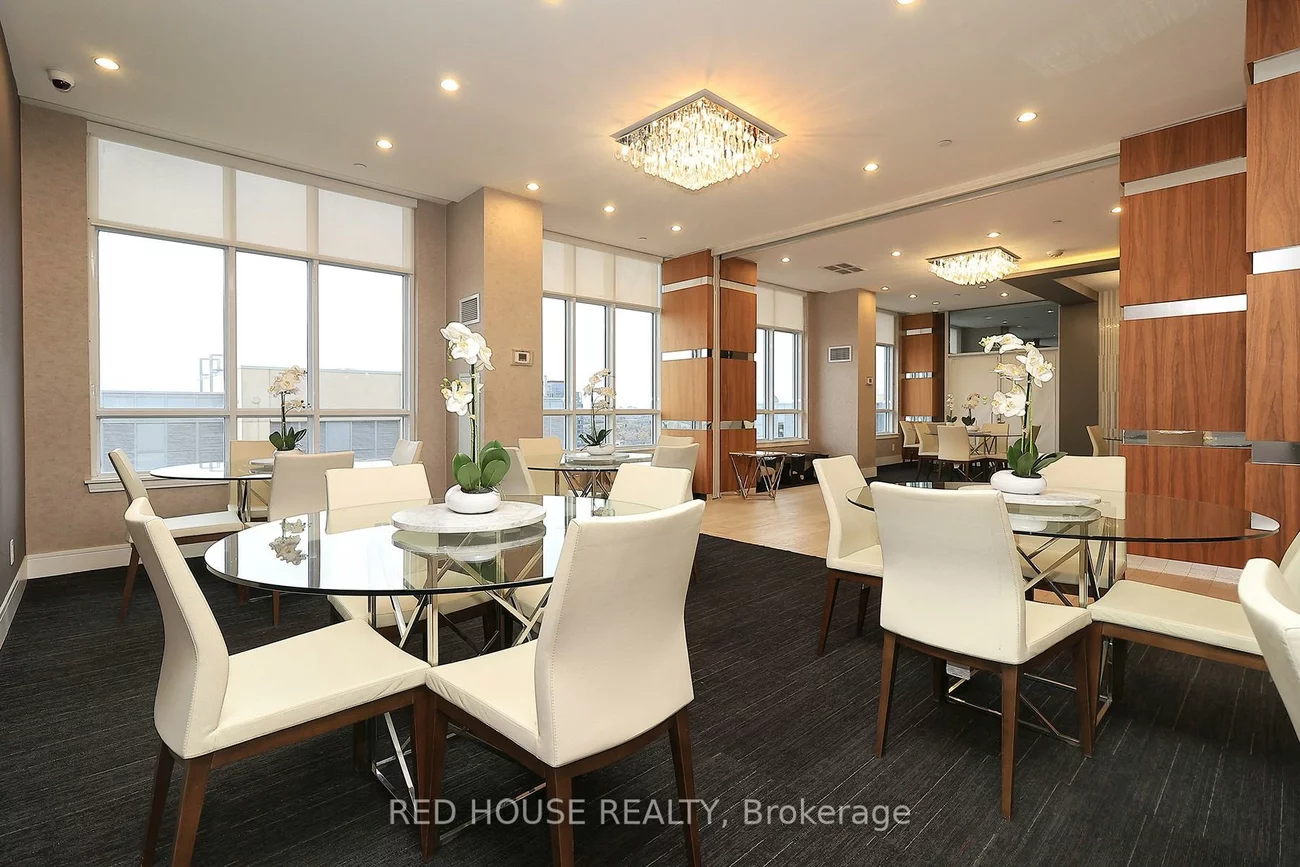9201, Yonge, Langstaff, Richmond Hill