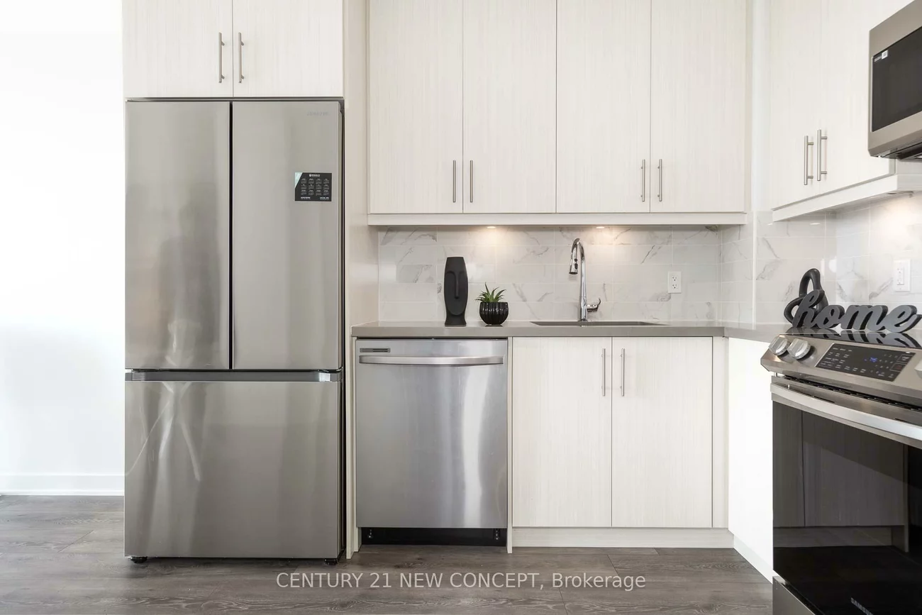 105, Onieda, Langstaff, Richmond Hill