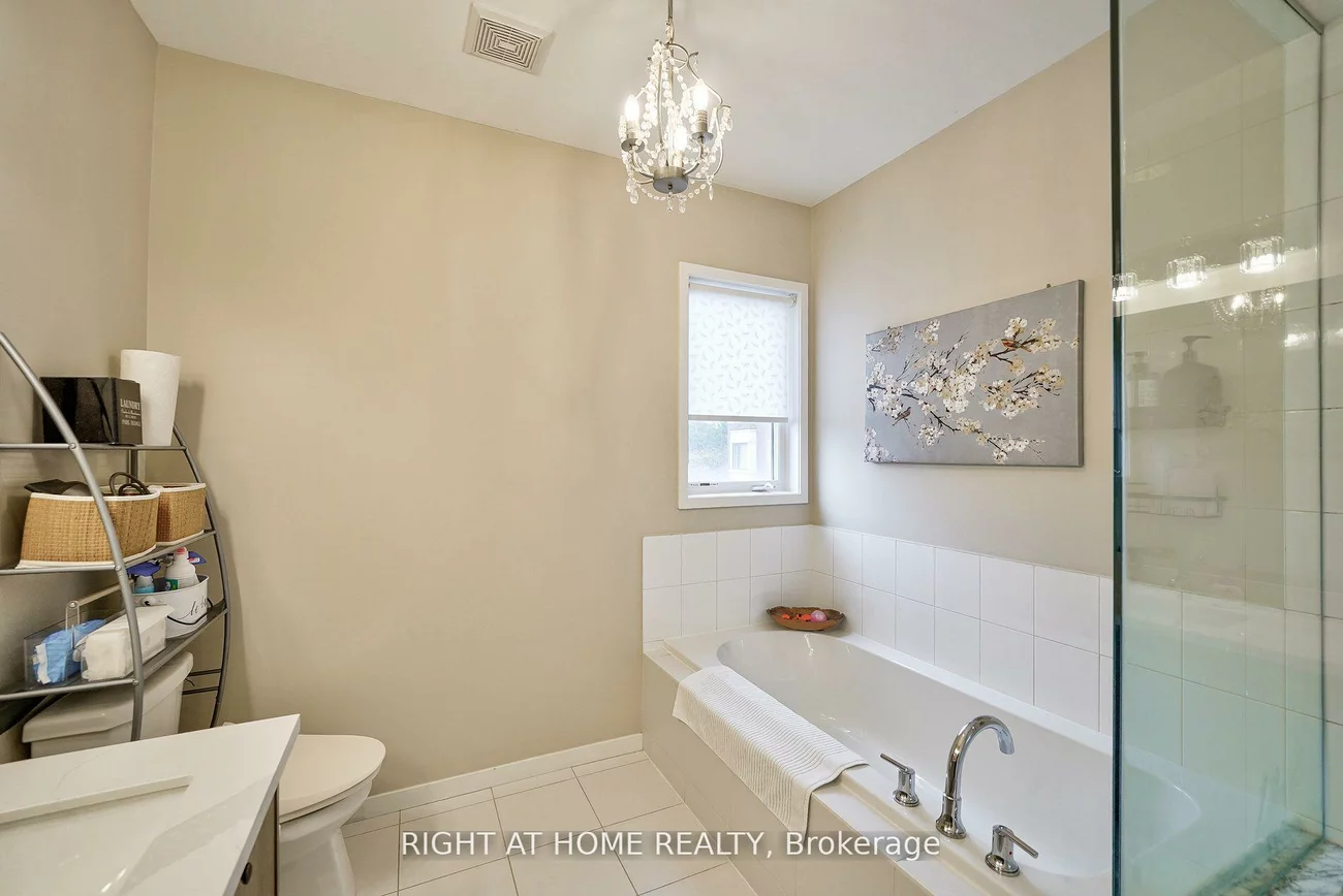 10568, Bayview, Crosby, Richmond Hill